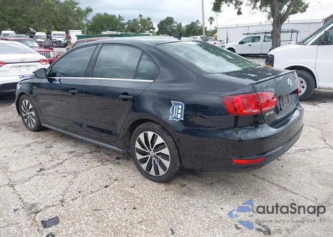 2013 Volkswagen Jetta Hybrid z USA, uszkodzony, nr VIN 3VW637AJ0DM281198